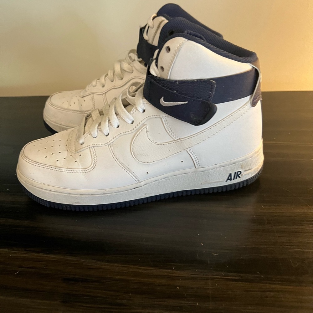 Nike Air Force 1 Mid Top Sneakers White Navy